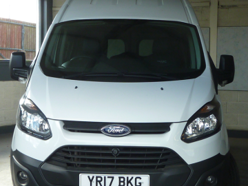 YR17 BKG – 2017 Ford Transit Custom 290 Camper Van