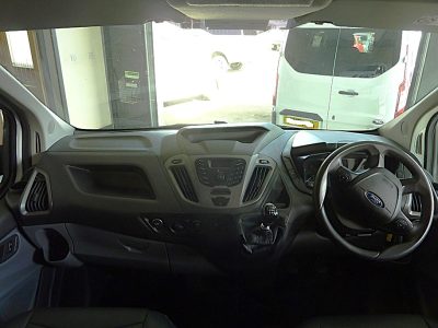 YR17 BKG – 2017 Ford Transit Custom 290 Camper Van