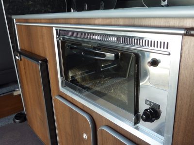 LC62 WUU – 2012 Volkswagen Camper Van